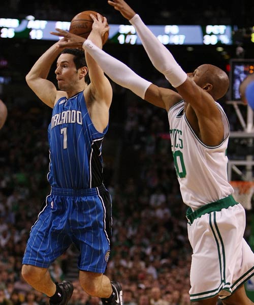 两站八强 两站八强